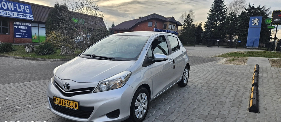 Toyota Yaris cena 34900 przebieg: 54840, rok produkcji 2012 z Poręba małe 191